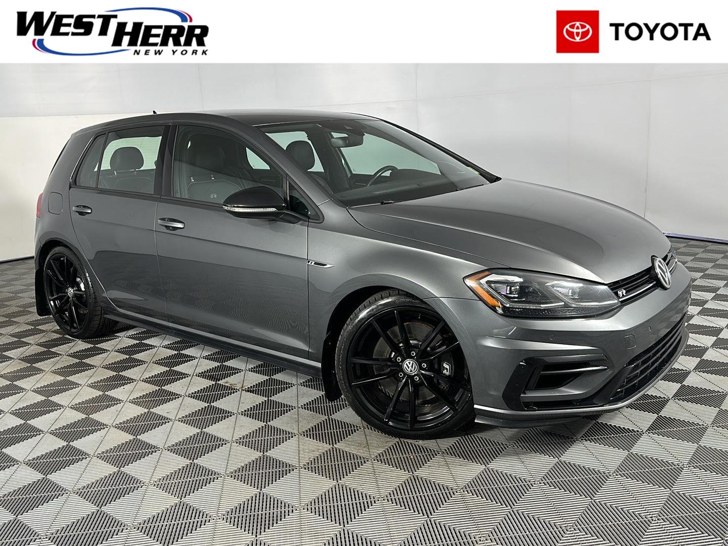 Used 2019 Indium Gray Metallic Volkswagen 4Motion image 1