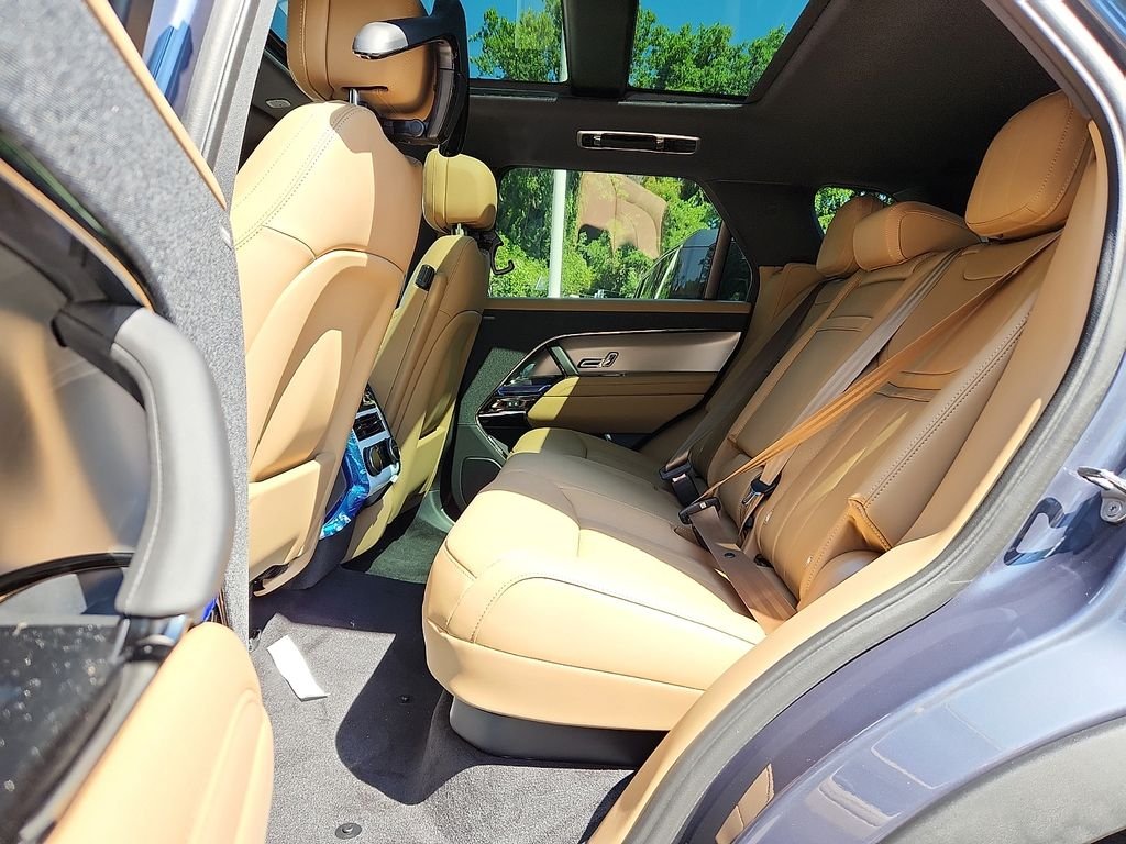New 2026 Varesine Blue Land Rover SE image 5