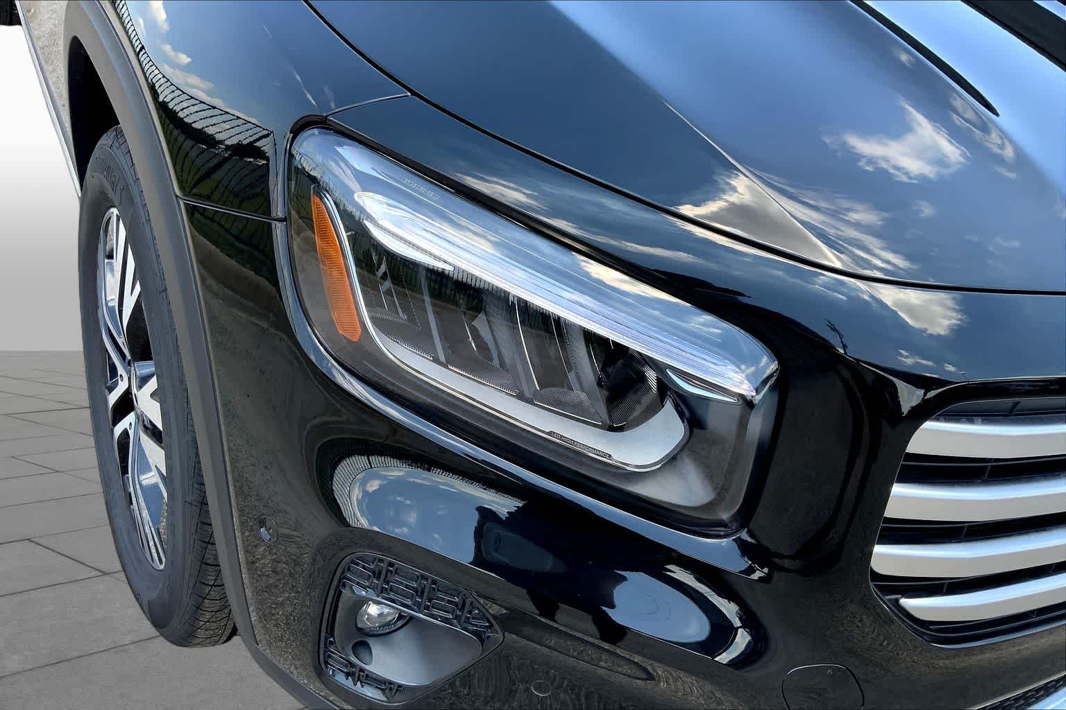 2025 Mercedes-Benz GLB Base - Photo 20