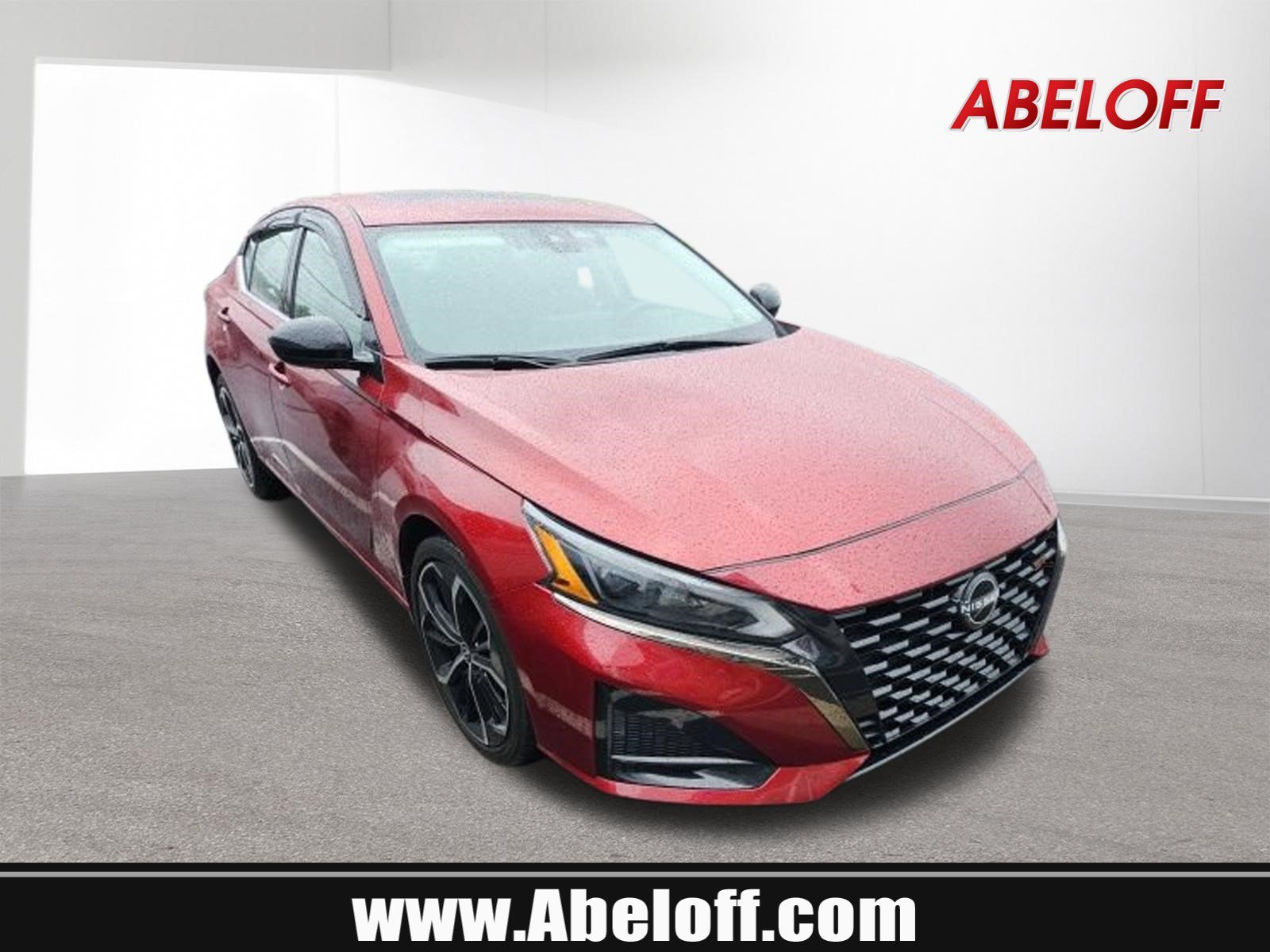 Used 2024 Scarlet Ember Nissan 2.5 SR image 1