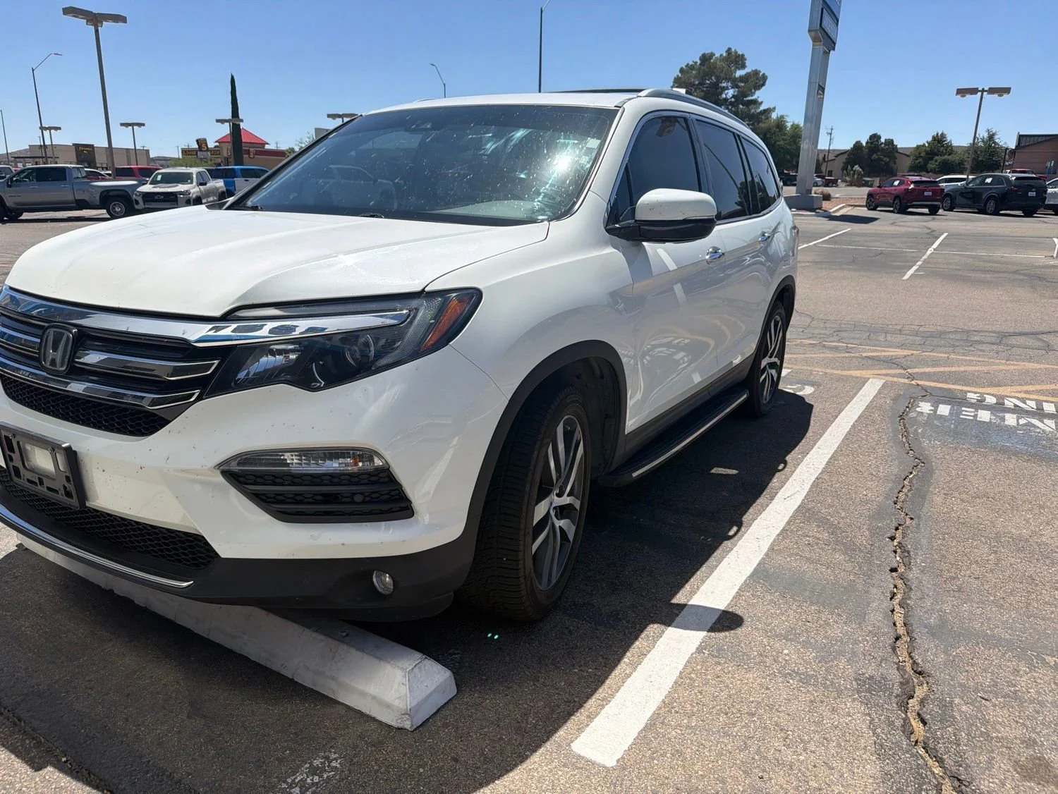 2017 Honda Pilot 4WD Elite's photo