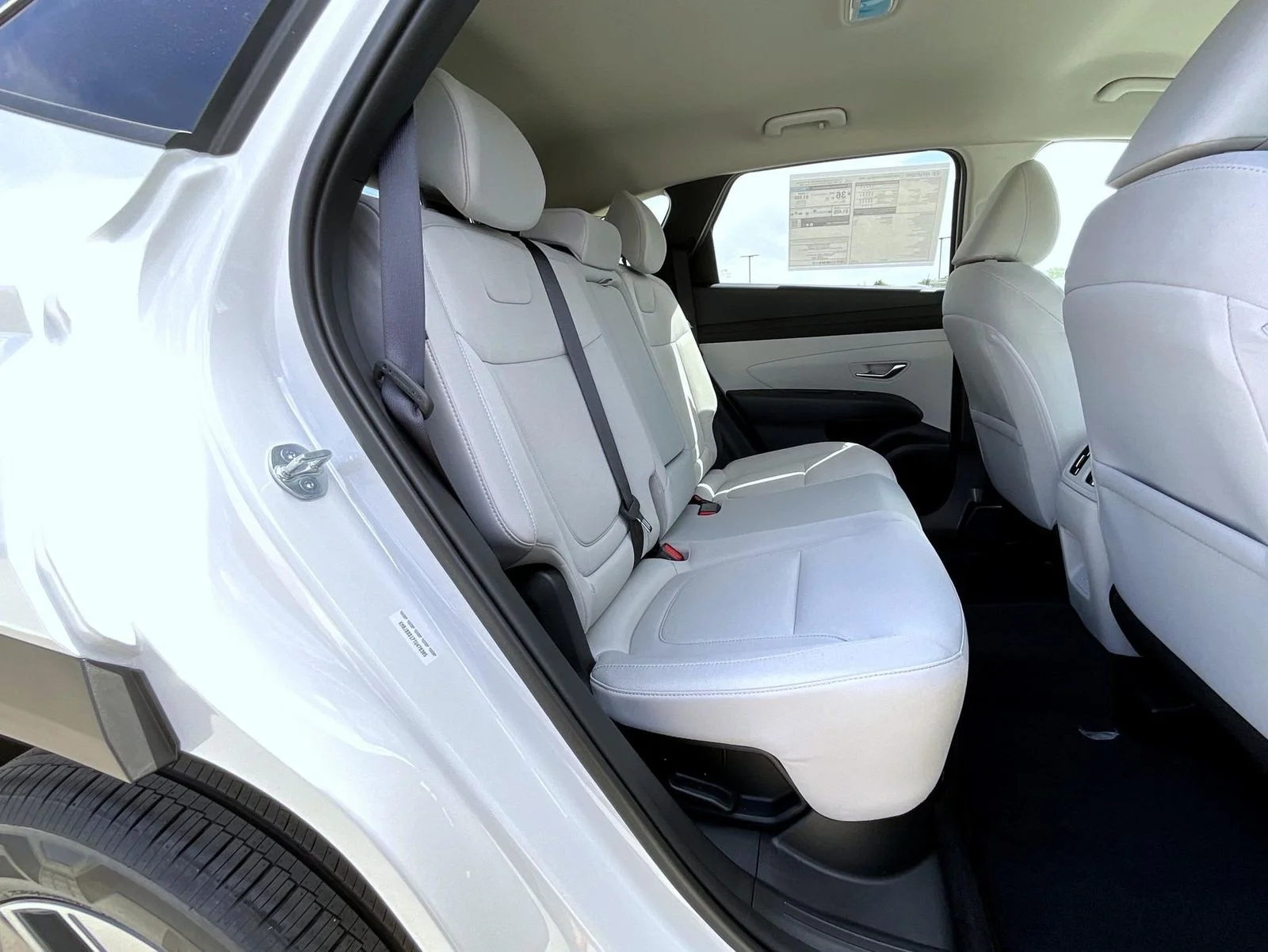 New 2026 White Hyundai SEL image 19