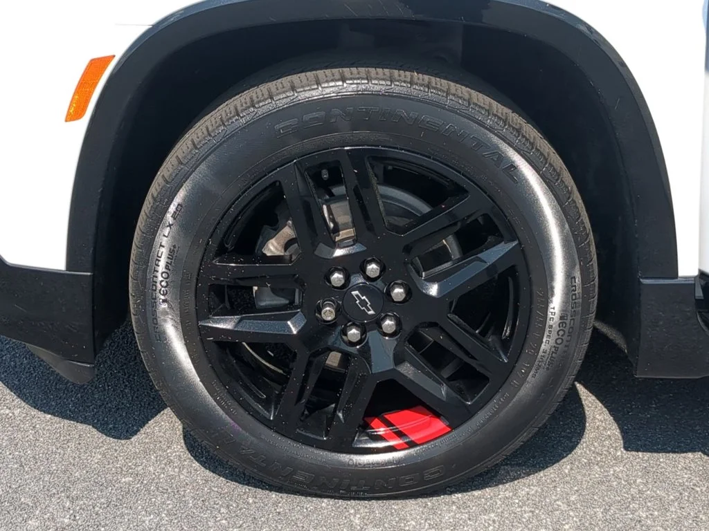 Used 2022 Summit White Chevrolet Premier image 10