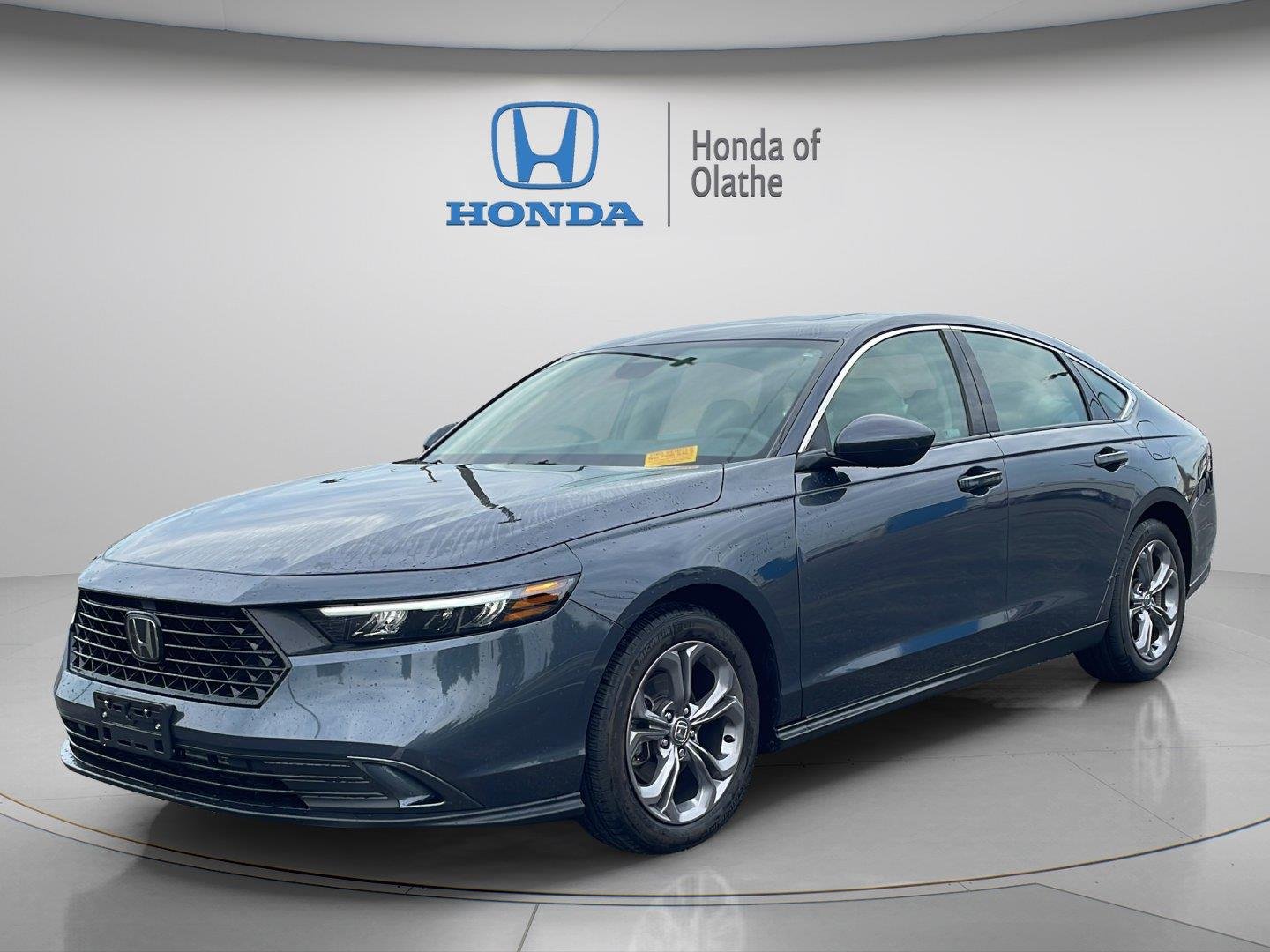 Certified Used 2024 Meteorite Gray Metallic Honda EX image 7