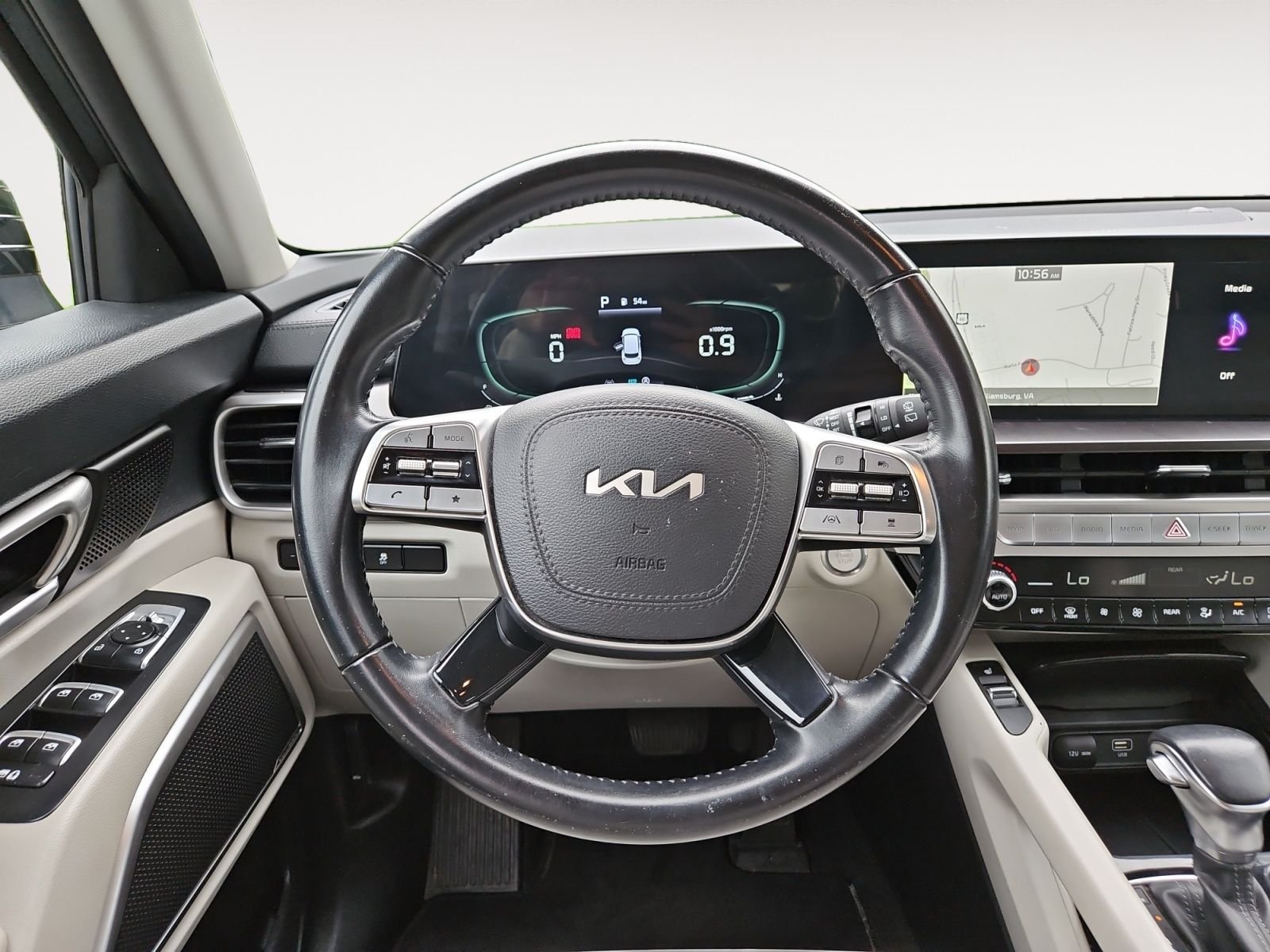 Used 2023 Black Kia S image 12