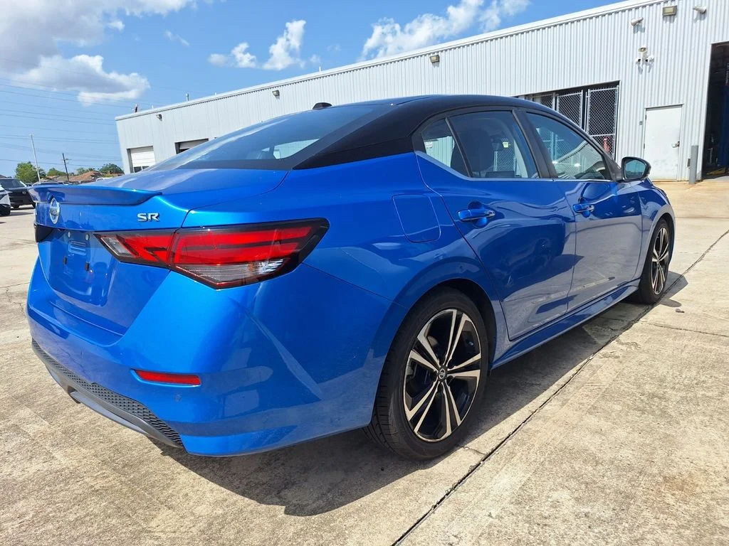 Used 2023 Blue Nissan SR image 3