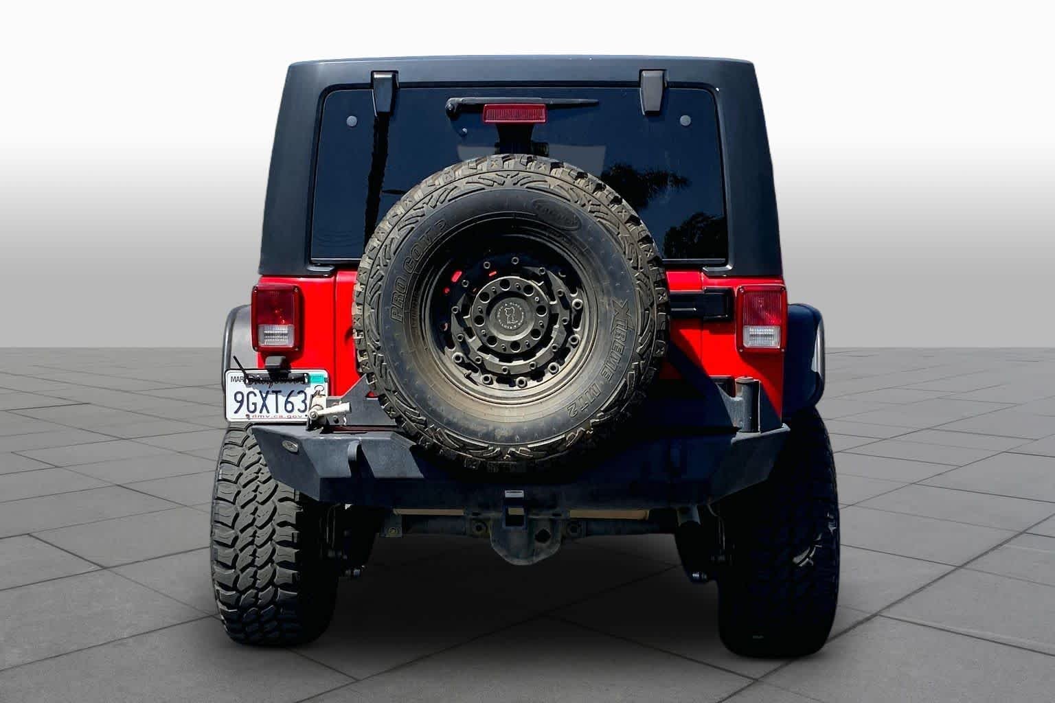Used 2017 Firecracker Red Clearcoat Jeep Rubicon image 4
