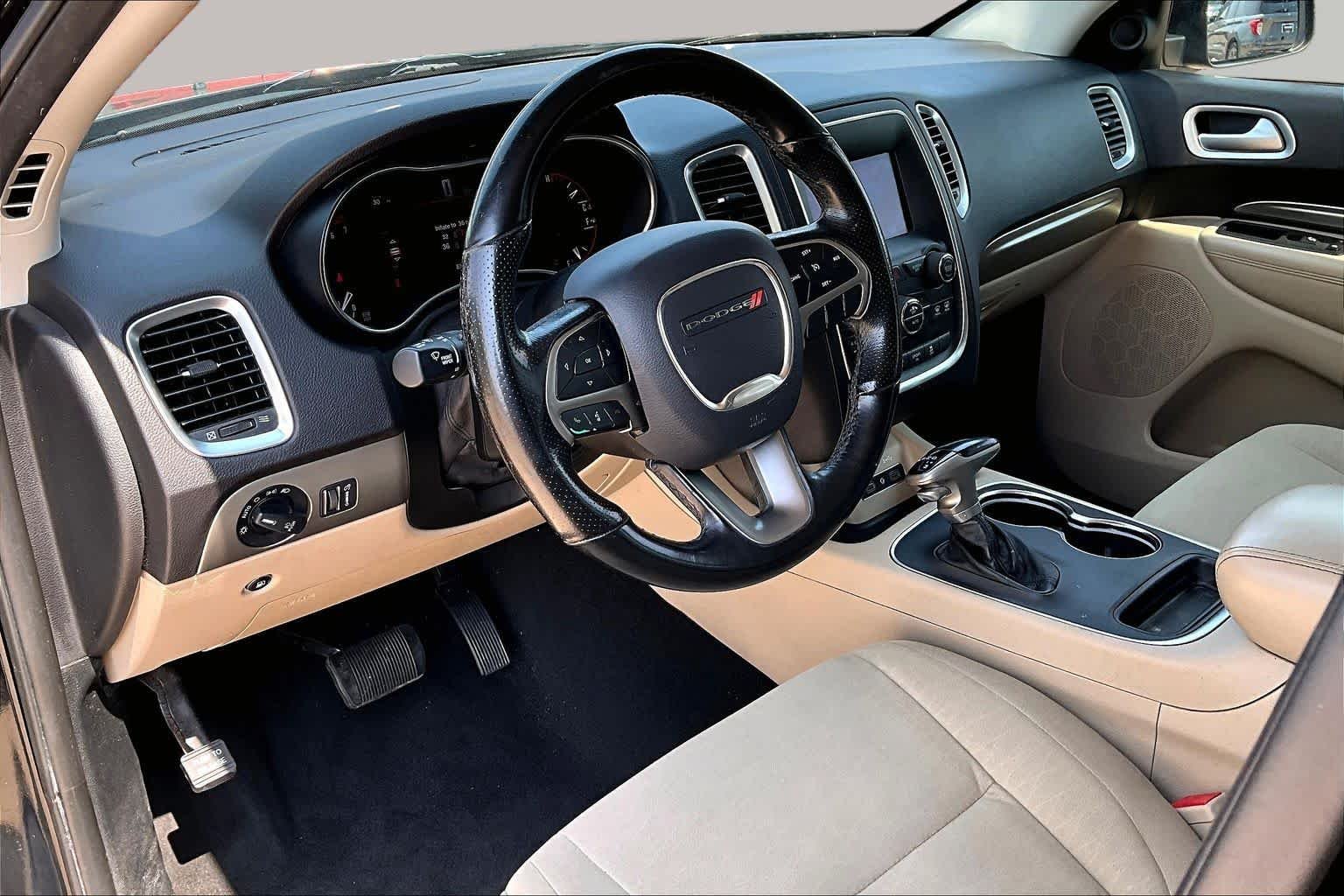 Used 2020 DB Black Clearcoat Dodge SXT image 10