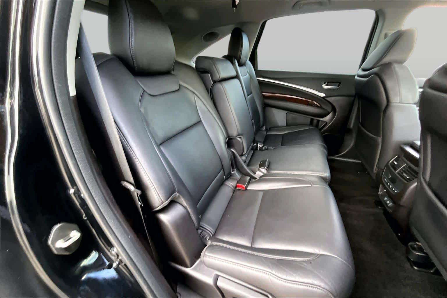Used 2018 Crystal Black Pearl Acura w/Technology Pkg image 21