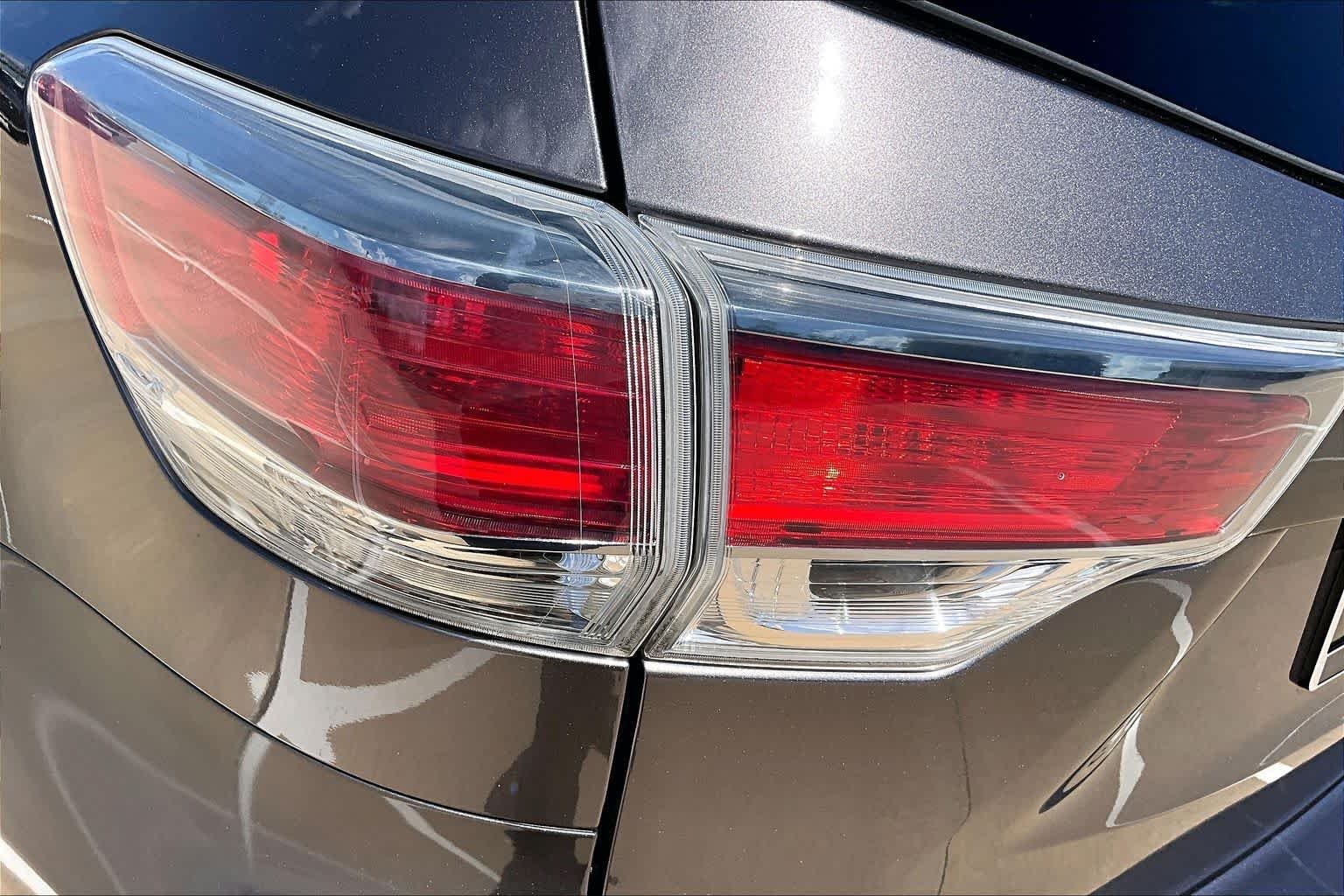 Used 2015 Predawn Gray Mica Toyota LE Plus image 26