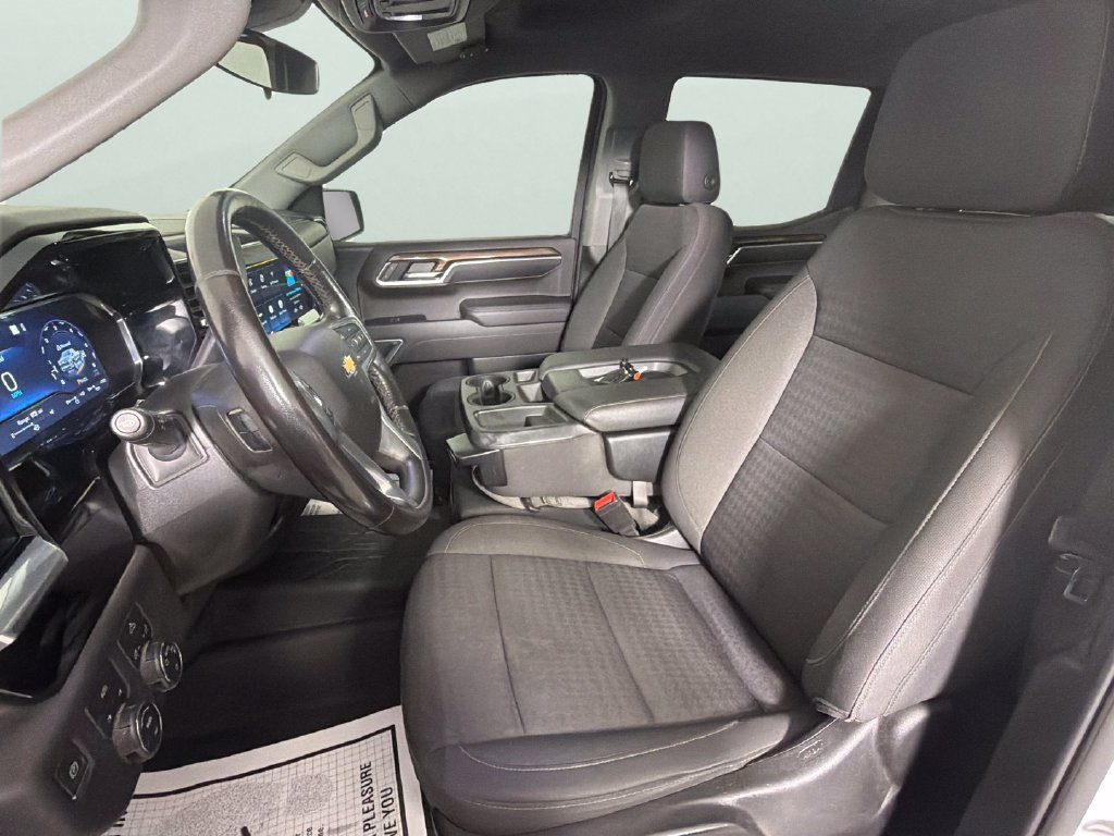 Used 2022 SUMMIT WHITE Chevrolet LT image 17