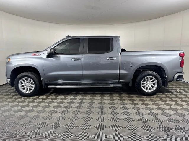 Used 2020 Gray Chevrolet LT image 7