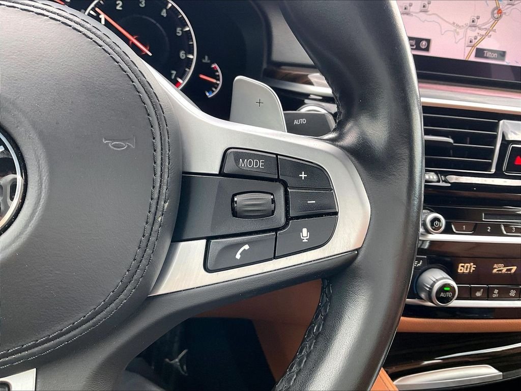 Used 2019 Alpine White BMW 540i xDrive image 23