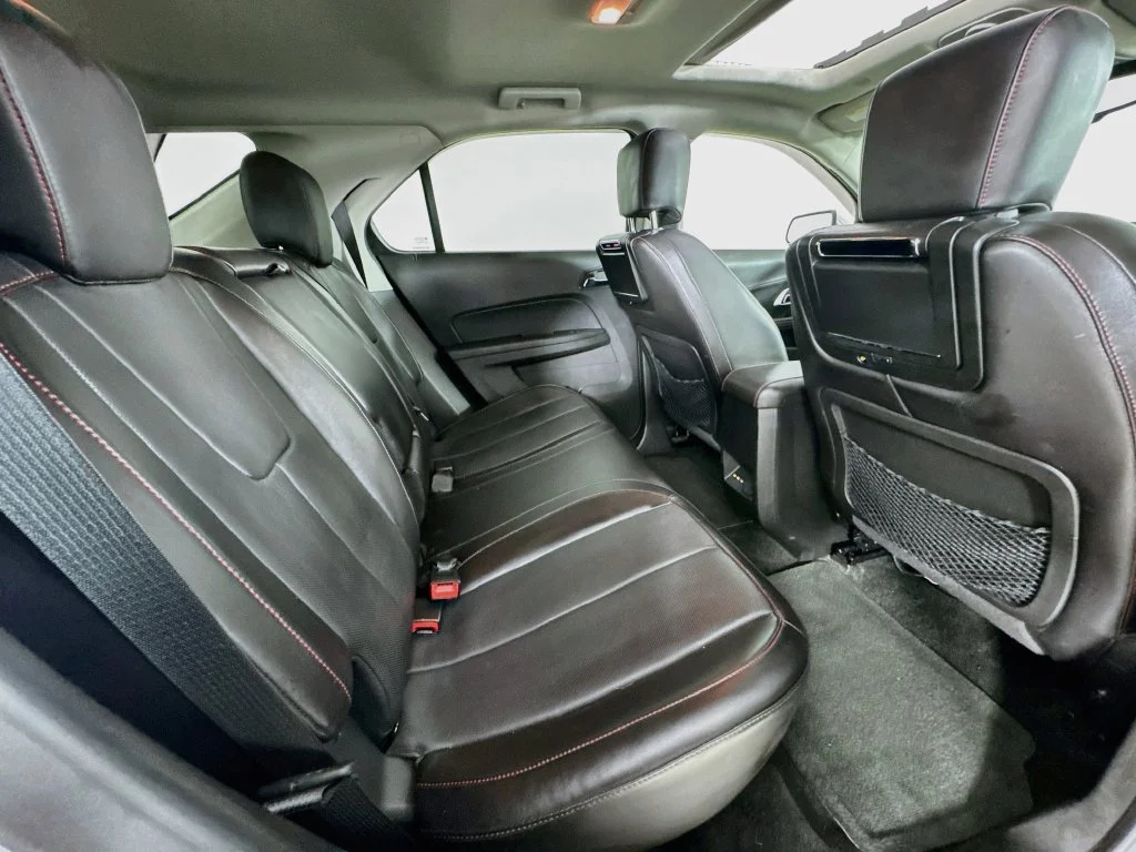 Used 2015 Silver Chevrolet LTZ image 33