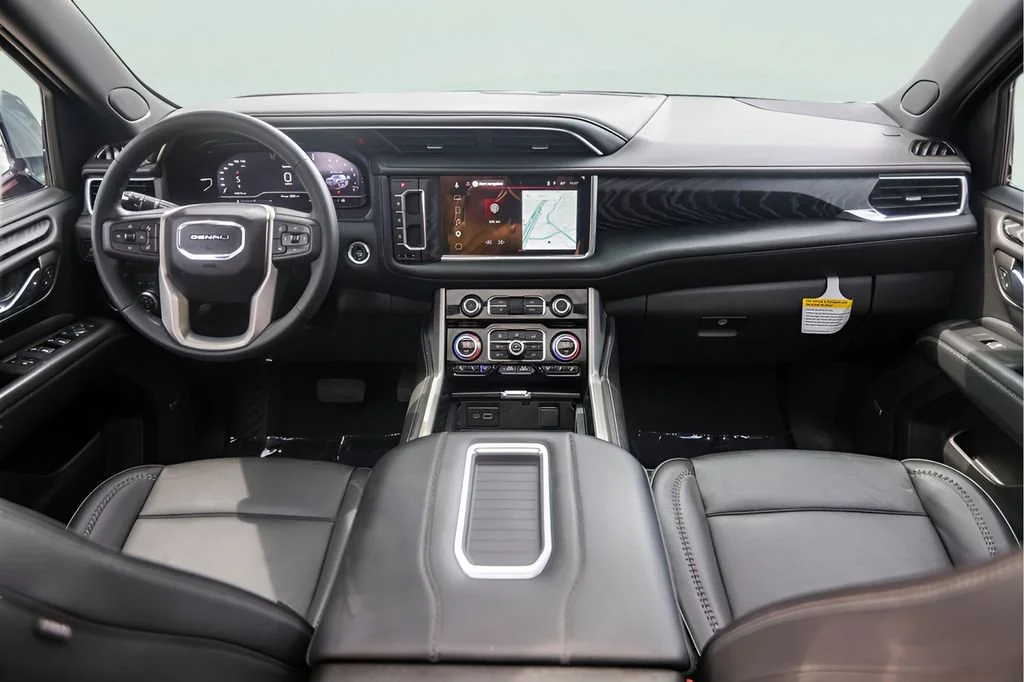 Used 2023 Sterling Metallic GMC Denali image 31