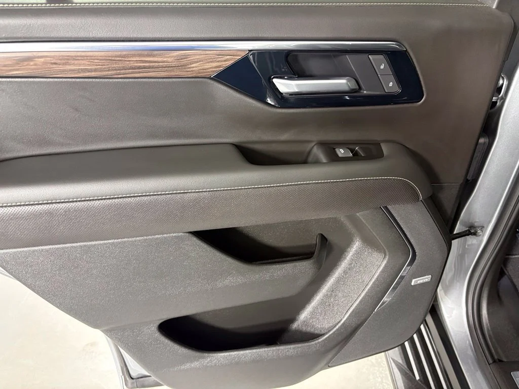 2027 Chevrolet Tahoe Premier - Photo 42
