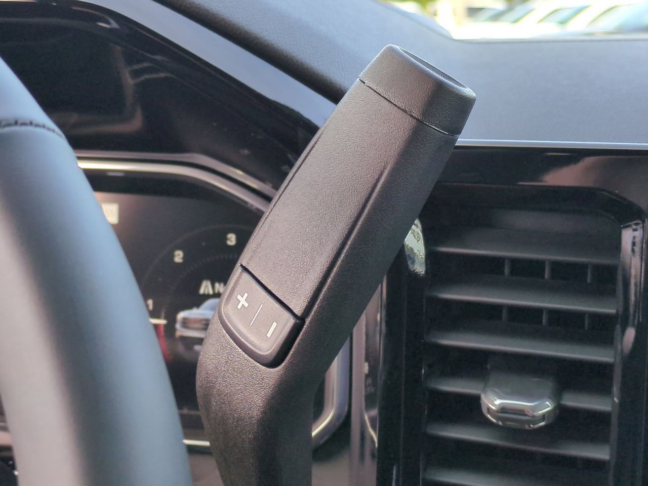 2026 GMC Sierra 1500 SLE - Photo 16