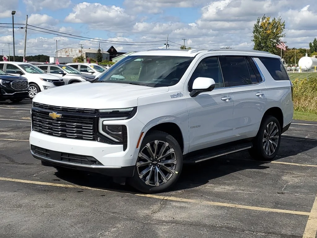 New 2026 Polar White Tricoat Chevrolet High Country image 39