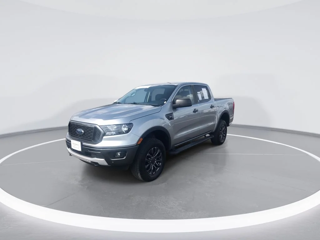 Used 2023 Silver Ford XLT image 4