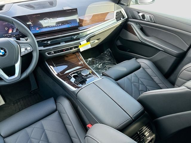 New 2026 Gray BMW xDrive40i image 18