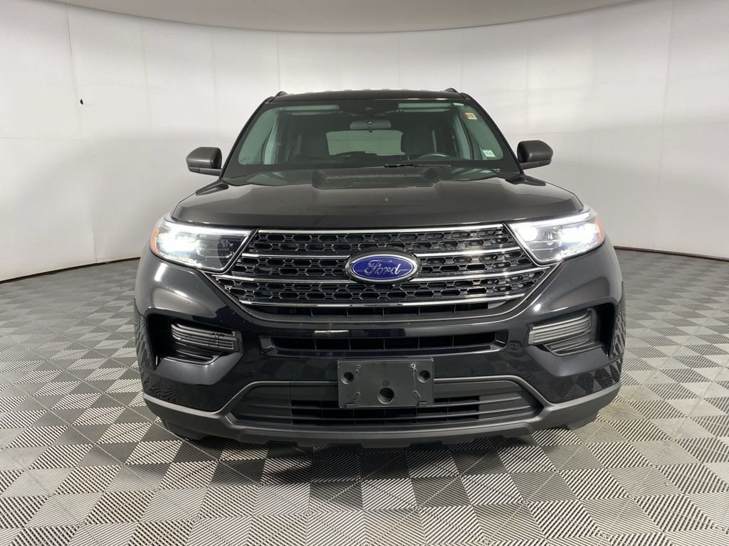 Used 2023 Black Ford XLT image 3