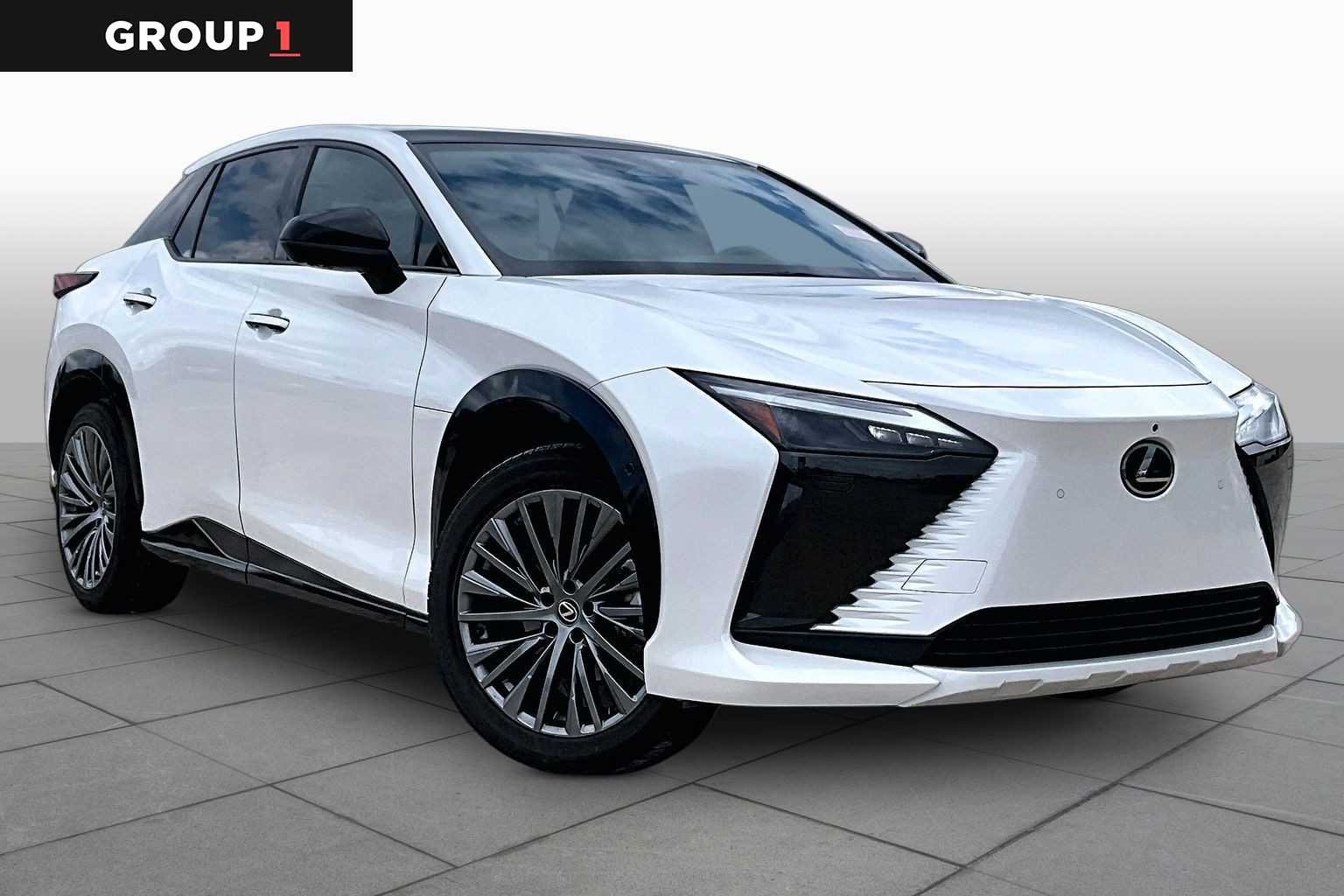 Certified Used 2023 Eminent White Pearl Lexus Luxury image 2