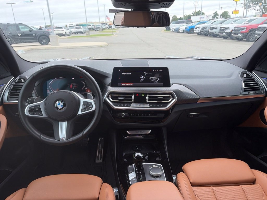 Used 2024 Dark Graphite Metallic BMW sDrive30i image 17