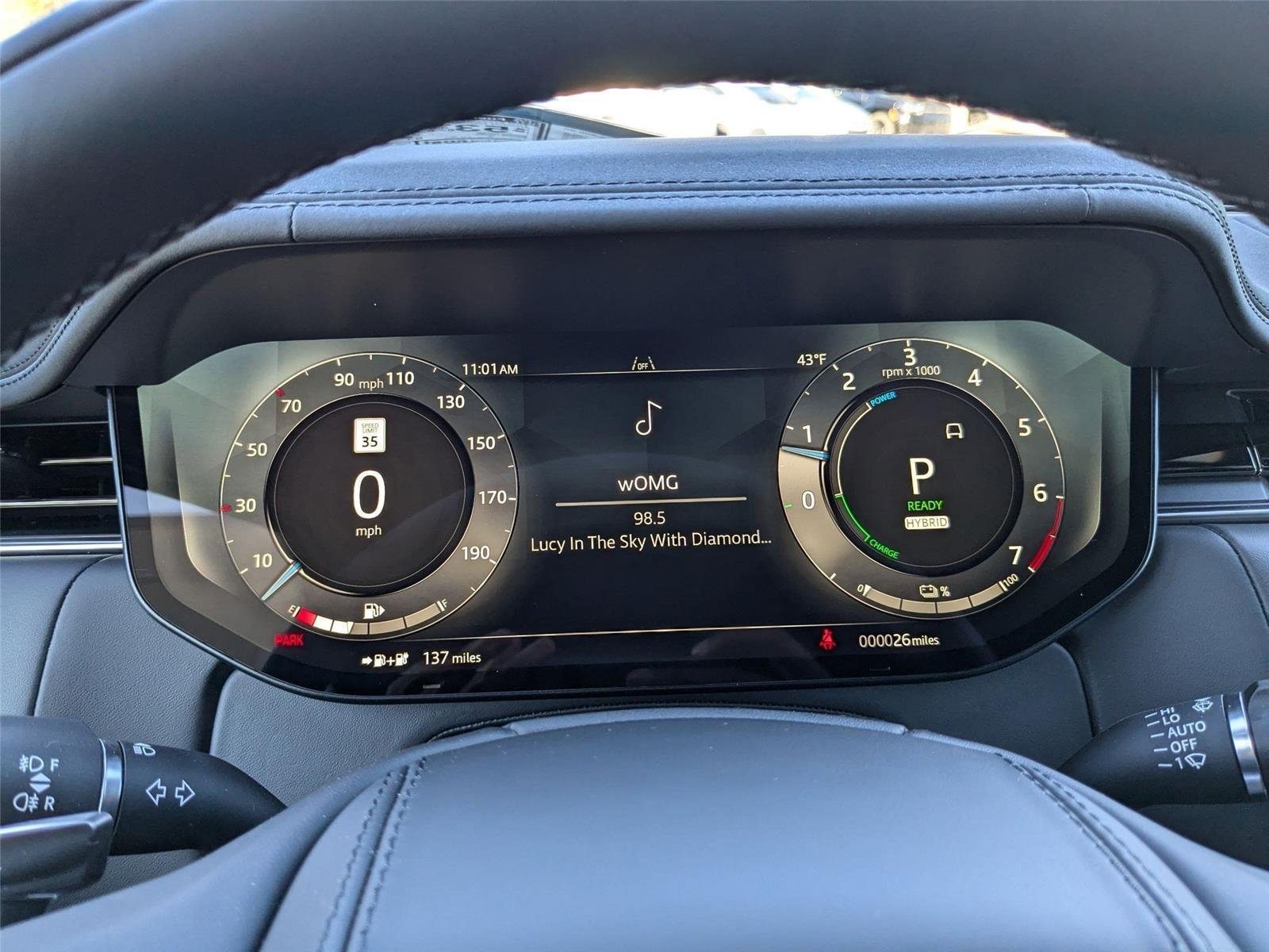 New 2025 Carpathian Grey LAND ROVER SE PHEV image 15