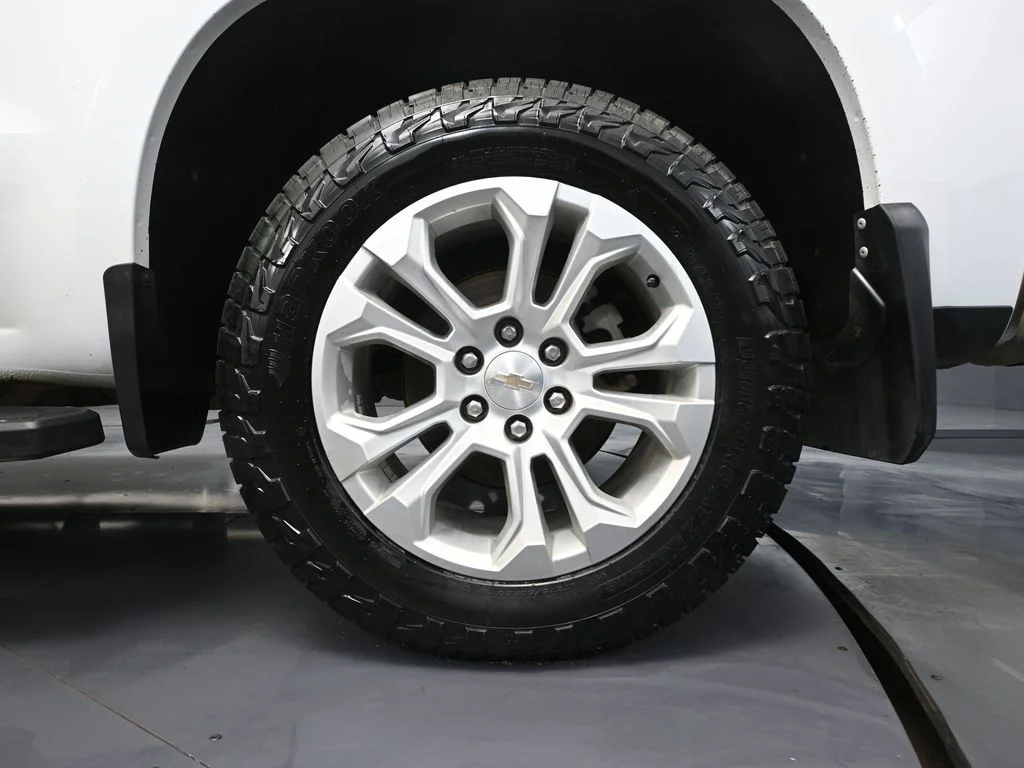 2023 Chevrolet Silverado 1500 LTZ - Photo 16