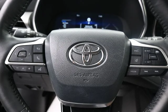 Used 2024 Gray Toyota Platinum image 19