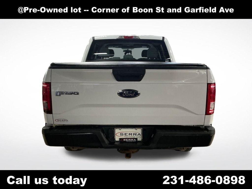Used 2017 White Ford XL image 7