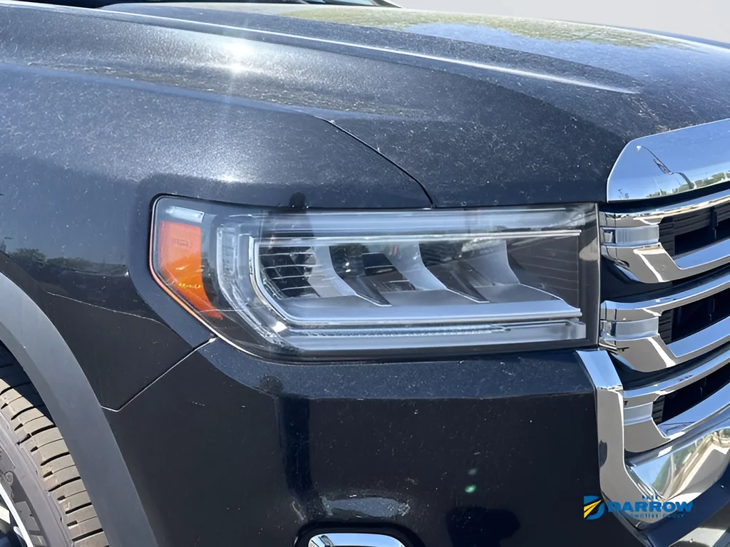 Used 2023 Black GMC SLT image 25