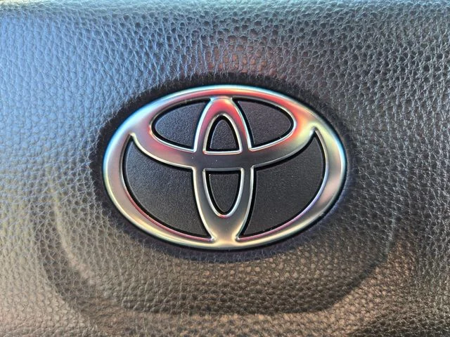 Used 2025 White Toyota TRD Off-Road image 31