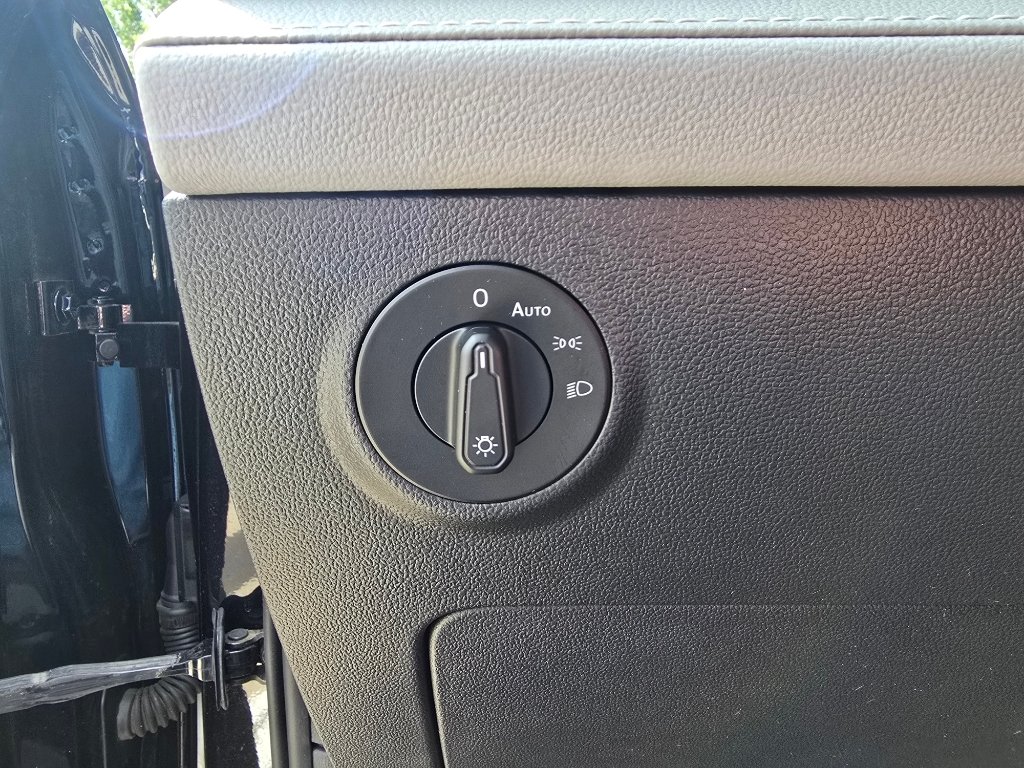Used 2023 Deep Black Pearl Volkswagen SEL image 18