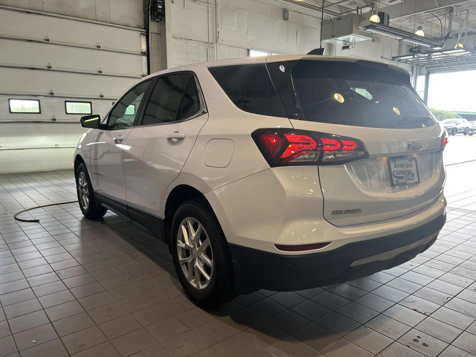 Used 2023 SUMMIT WHITE Chevrolet LT image 6