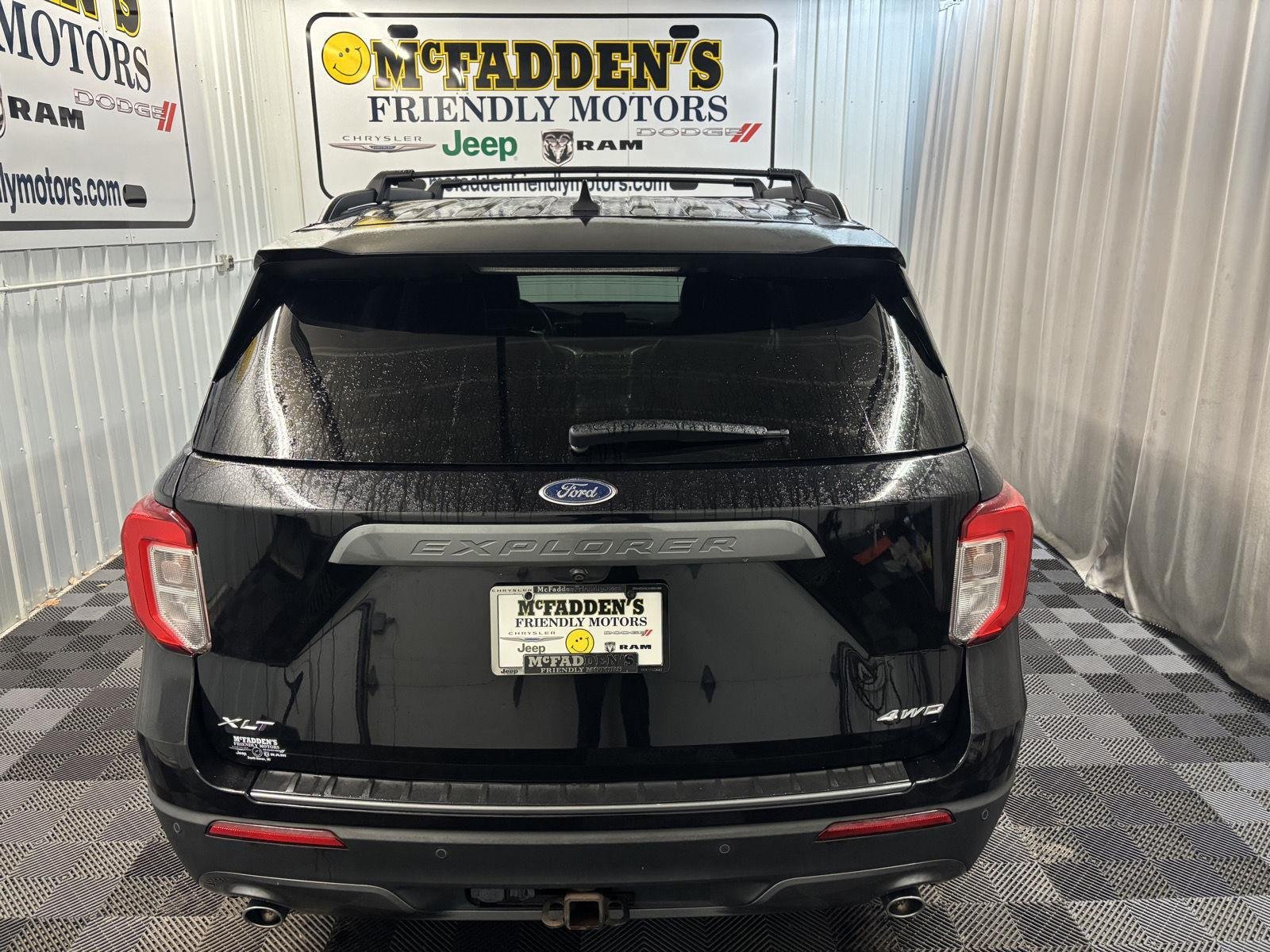 Used 2021 Agate Black Metallic Ford XLT image 4