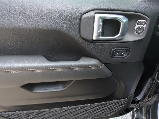 Used 2022 Black Jeep Unlimited Sahara High Altitude image 11
