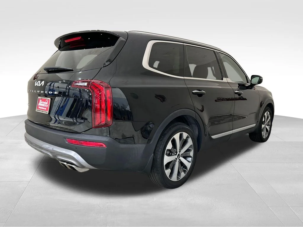 Used 2022 Black Kia SX image 5