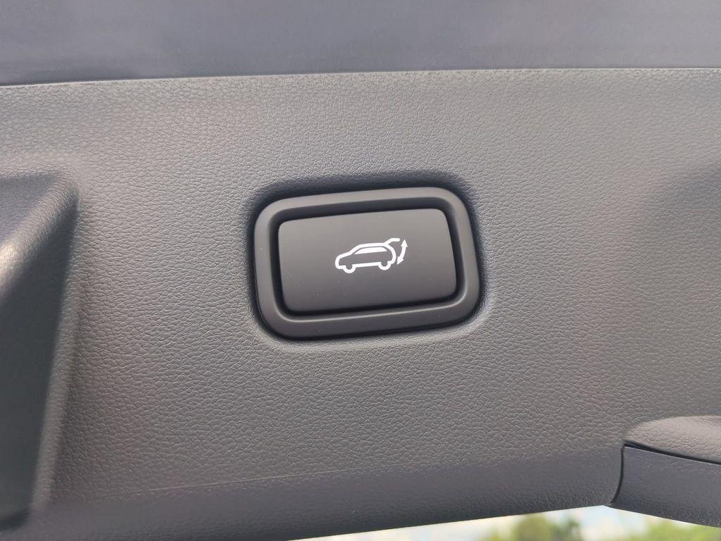New 2026 Gray Hyundai SEL Convenience image 15