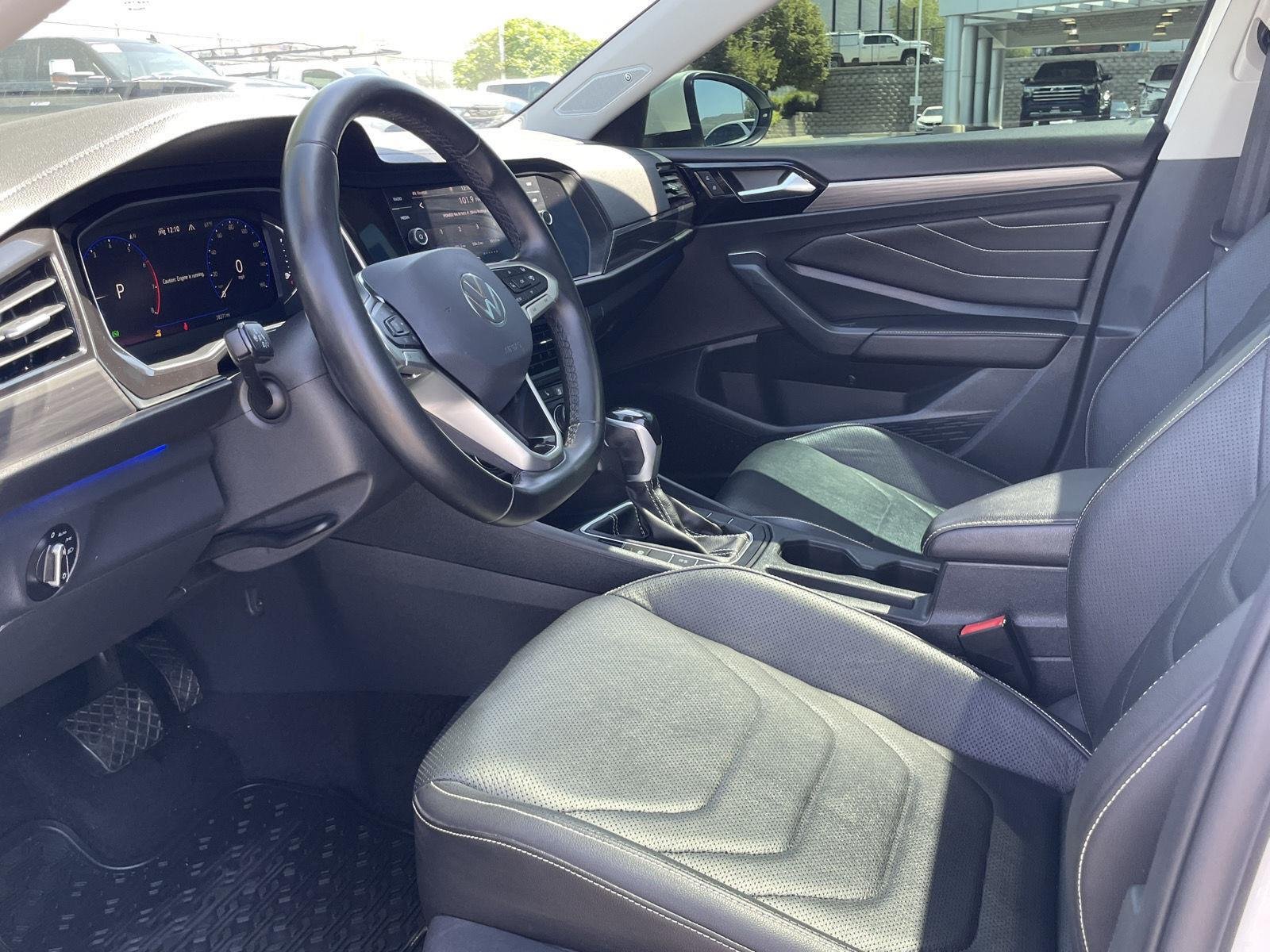 2023 Volkswagen Jetta SEL - Photo 23