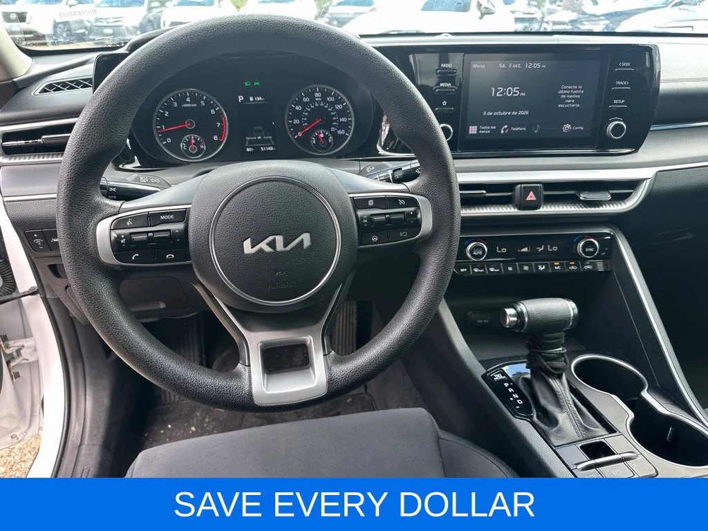 Used 2023 White Kia LXS image 11