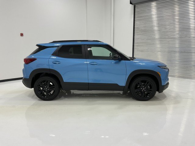 New 2026 Marina Blue Metallic Chevrolet LT image 3