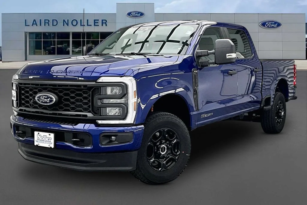 2026 Ford F-250 XL 4x4 Crew Cab 6-3/4' Box's photo