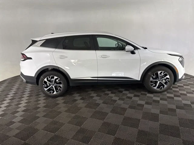 Used 2023 White Kia EX image 5