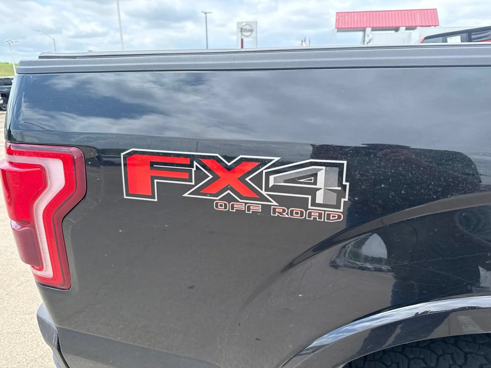 Used 2016 Black Ford XLT image 8