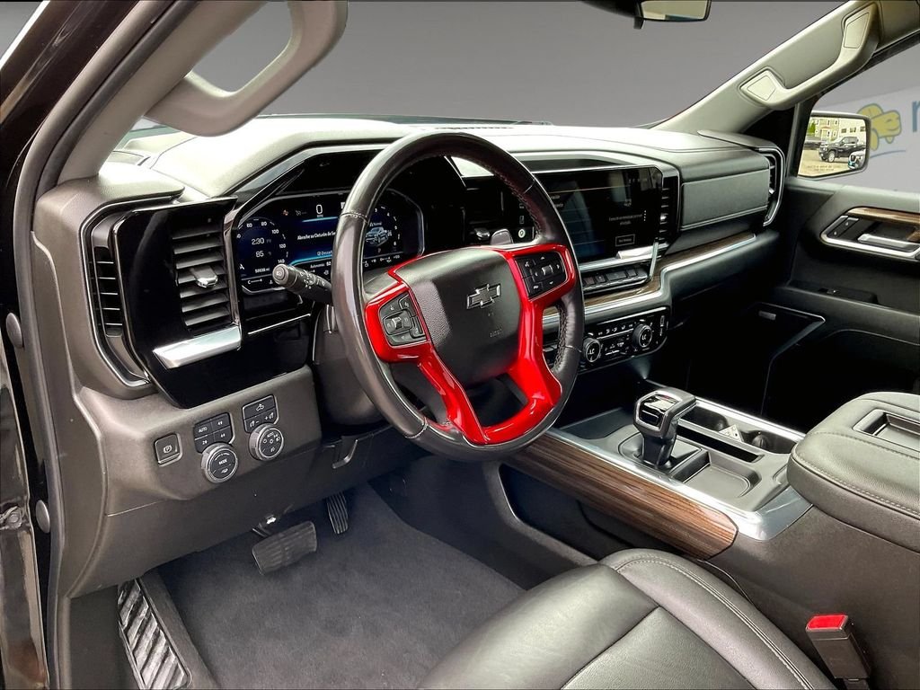 Used 2022 Black Chevrolet RST image 8