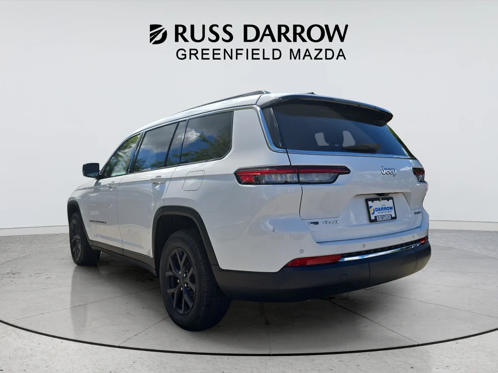Used 2022 White Jeep Limited image 3