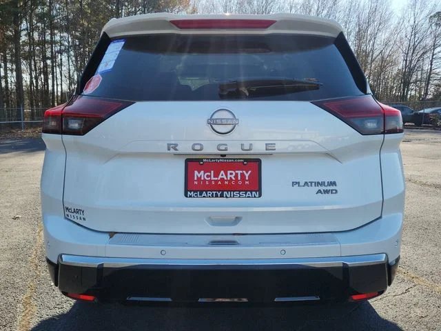 New 2026 Everest White Pearl TriCoat Nissan Platinum image 4
