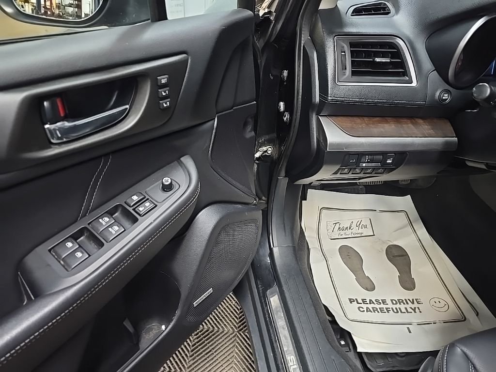 Used 2018 Black Subaru 2.5i image 31