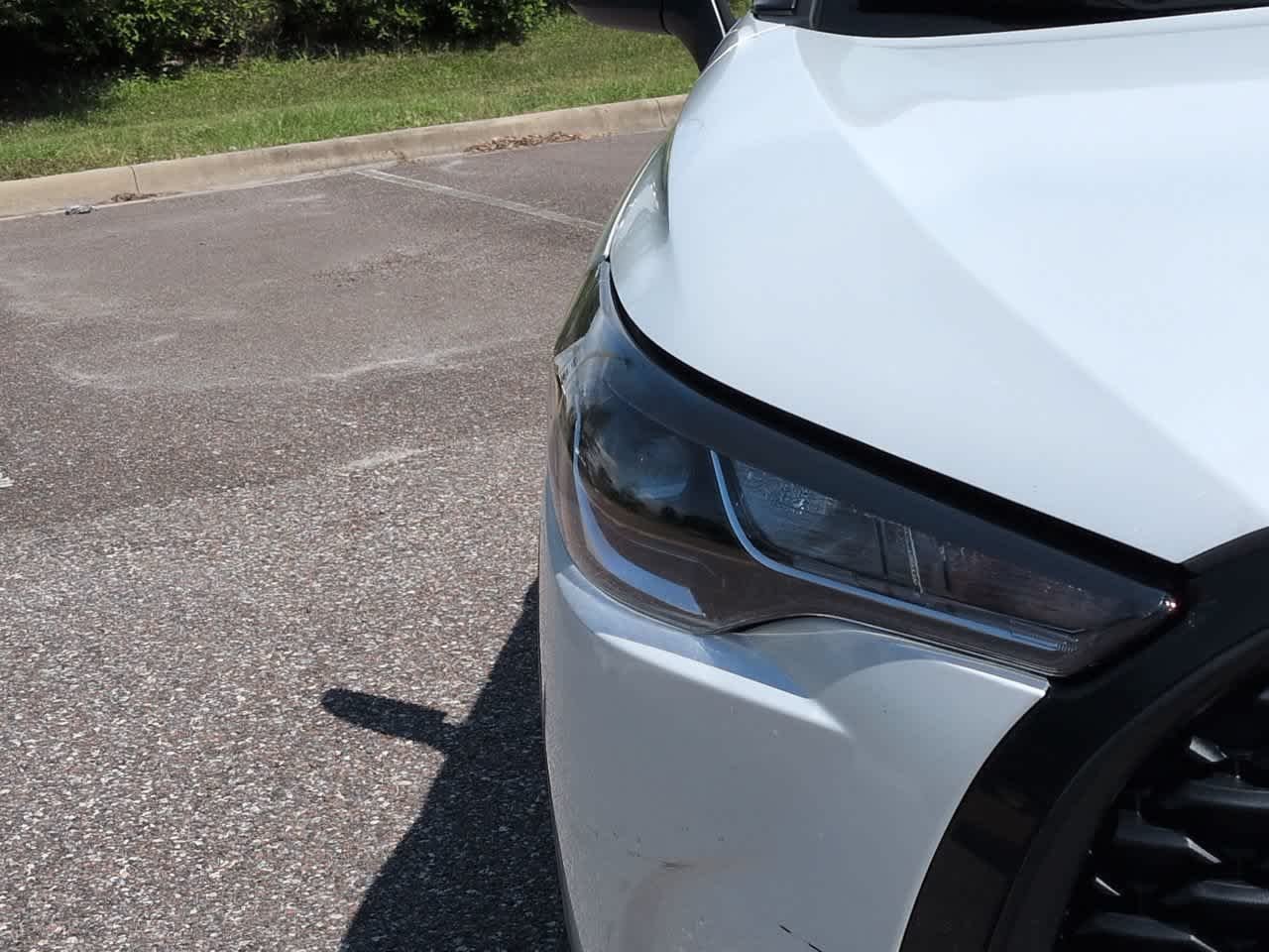 Certified Used 2023 Wind Chill Pearl Toyota LE image 10